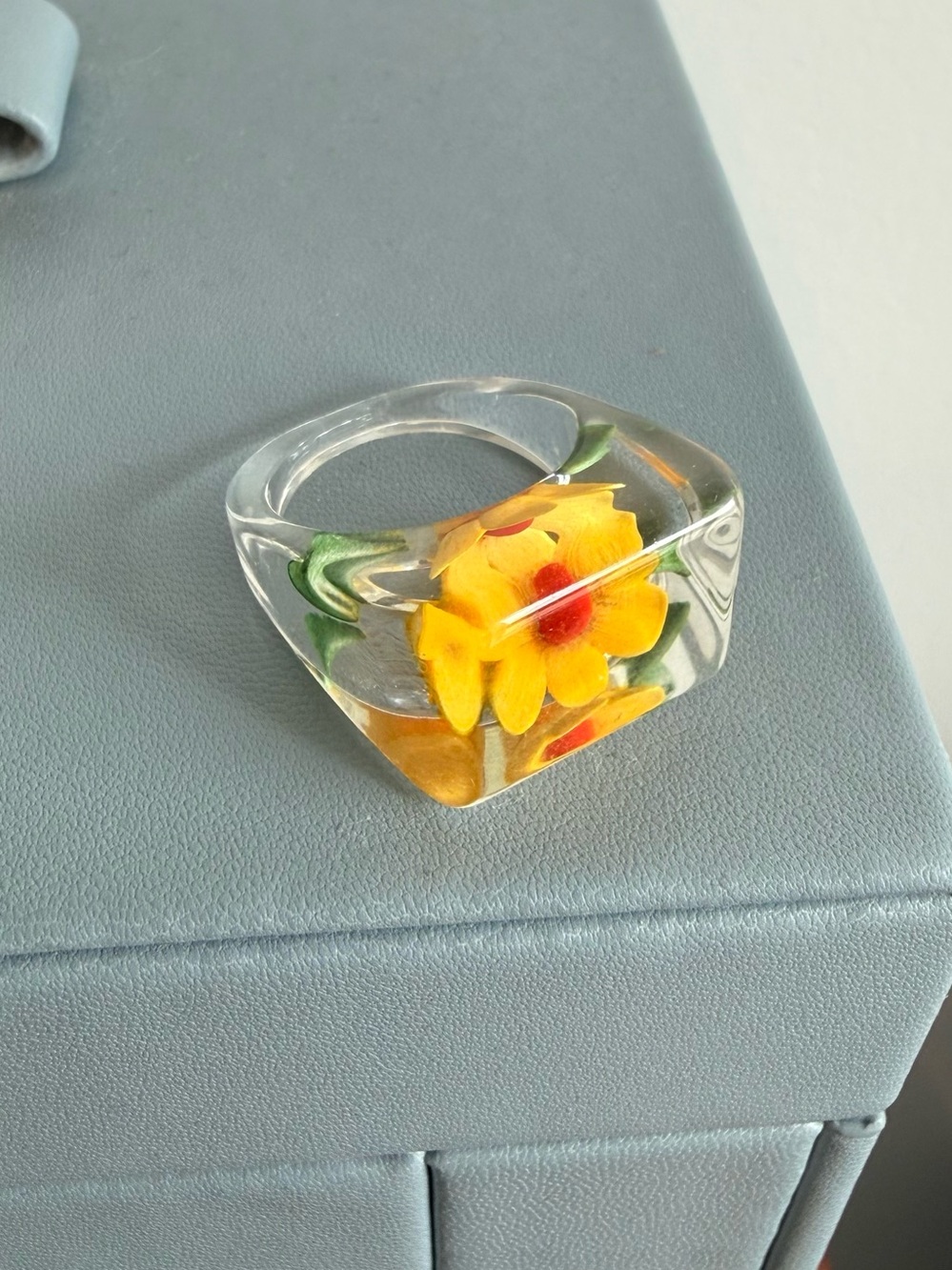 Vintage Chunky Clear Lucite yellow orange flower ring 7ish